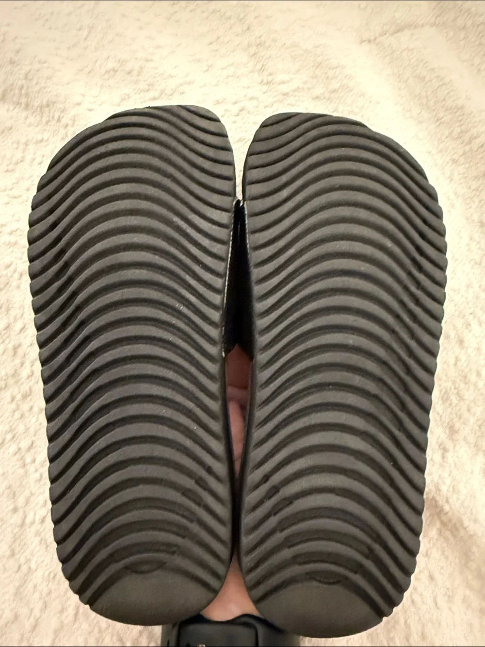 Nike kids slides